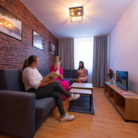 Hotel Spolcentrum Svit Eksteriør bilde